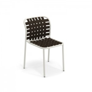 Silla Yard de diseño moderno para espacios exteriores de Emu.