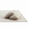 Cojín cuadrado Raw White de GAN. Alfombras modernas.