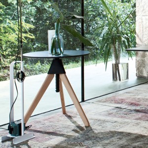 Mesa Topsy - The Wild Bunch de Magis.  Muebles y complementos de diseño.