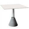 Mesa Table_One Bistrot Cuadrada de Magis de diseño contemporáneo.