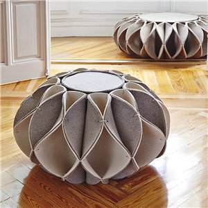 Puff High Ruff Beige de GAN.  Alfombras y puffs de fieltro de diseño moderno.