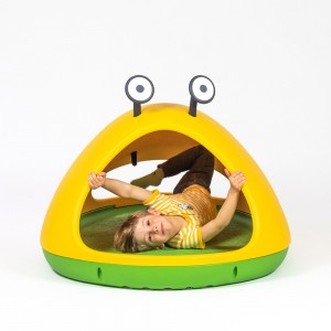 Guarida Nido de Magis.  Muebles infantiles de diseño para exteriores.