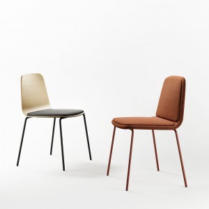 Silla Bisell metal de Treku. Sillas de diseños.