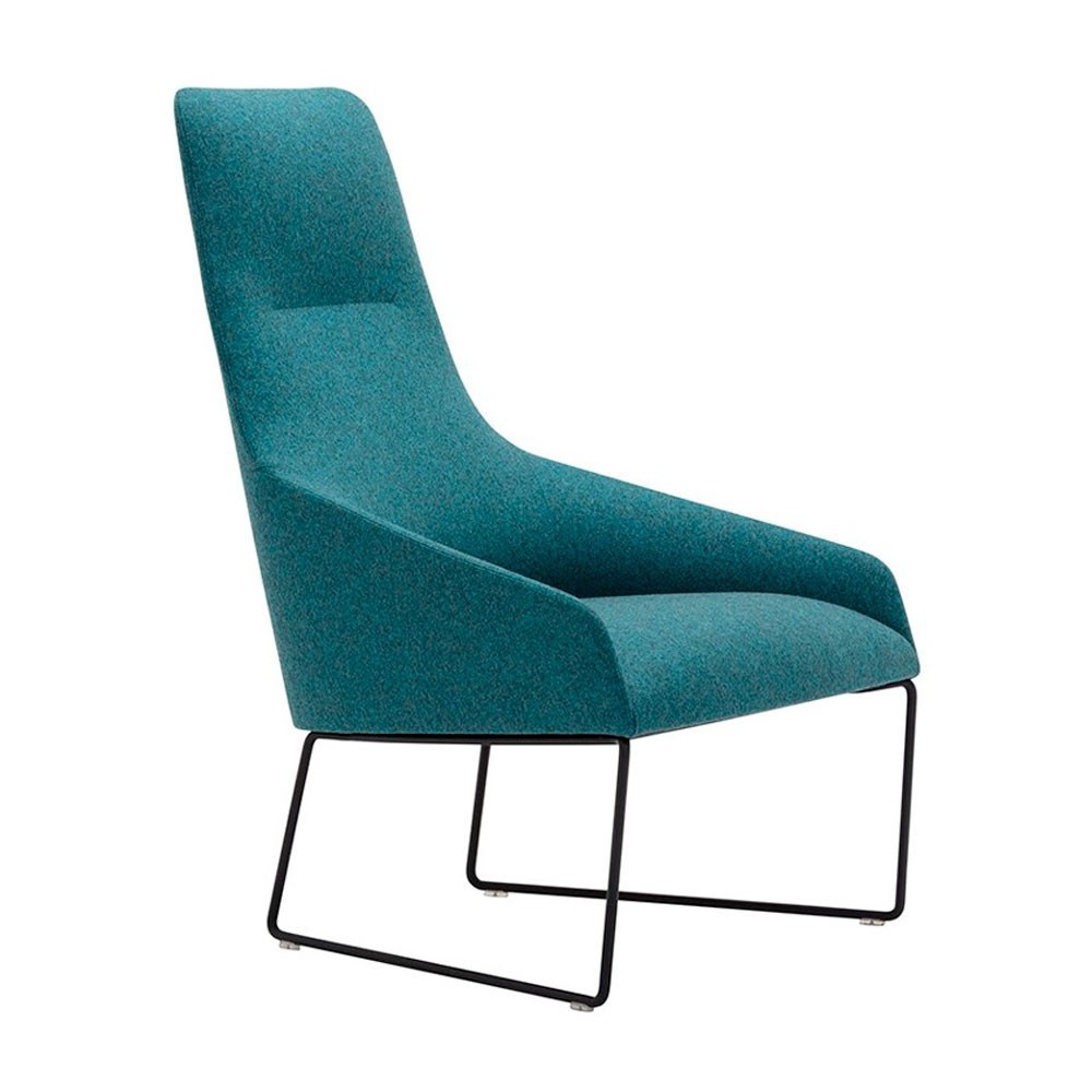 Butaca Alya BU-1538. Muebles modernos base patín de acero Andreu World.