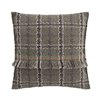 Cojín Big Garden Layers Tartan green de GAN. Cojines de diseño moderno.