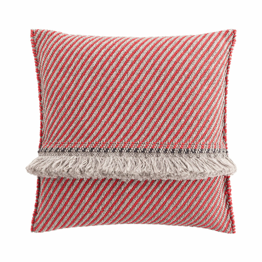 Cojín Big Garden Layers Diagonal almond-red de GAN. Cojines de diseño moderno.