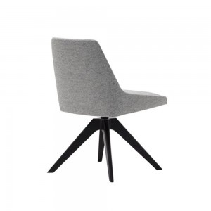 Silla Alya base de madera SI1551 de Andreu World para hogar y oficina.