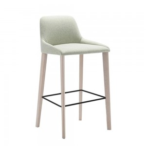 Nuevo Taburete Alya para ambientes contract Andreu World. Diseños modernos.
