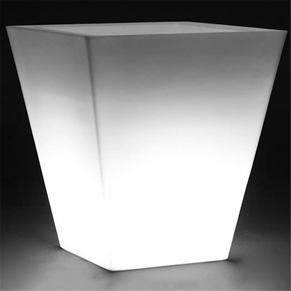Macetero Light Cono Cuadrado con Luces Led Interiores y Autorriego