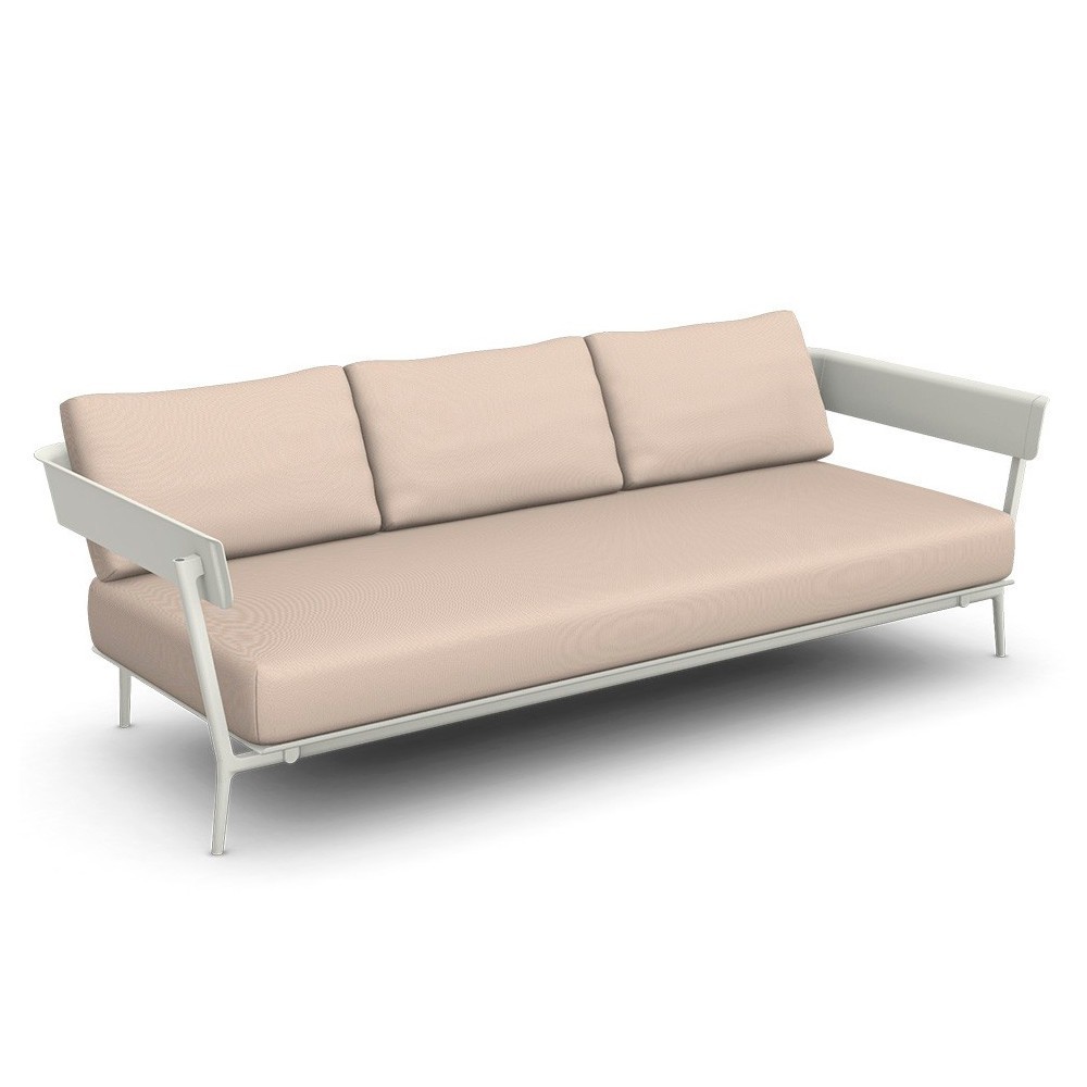 Sofá 3 Plazas Aikana ideal para espacios exteriores modernos de Fast.
