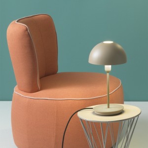 Lámpara sobremesa Amedeo de Zava. Lámparas de diseño estilo minimalista.
