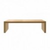 Versátil Banco Closed medium Andreu World. Diseño clásico en madera.