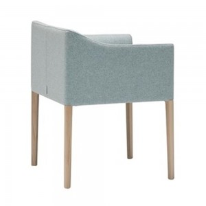 Cómodo Sillón Couvé SO-1267 Andreu World. Diseño moderno para salones.