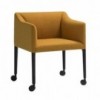 Cómodo Sillón Couvé SO-1267 Andreu World. Diseño moderno para salones.
