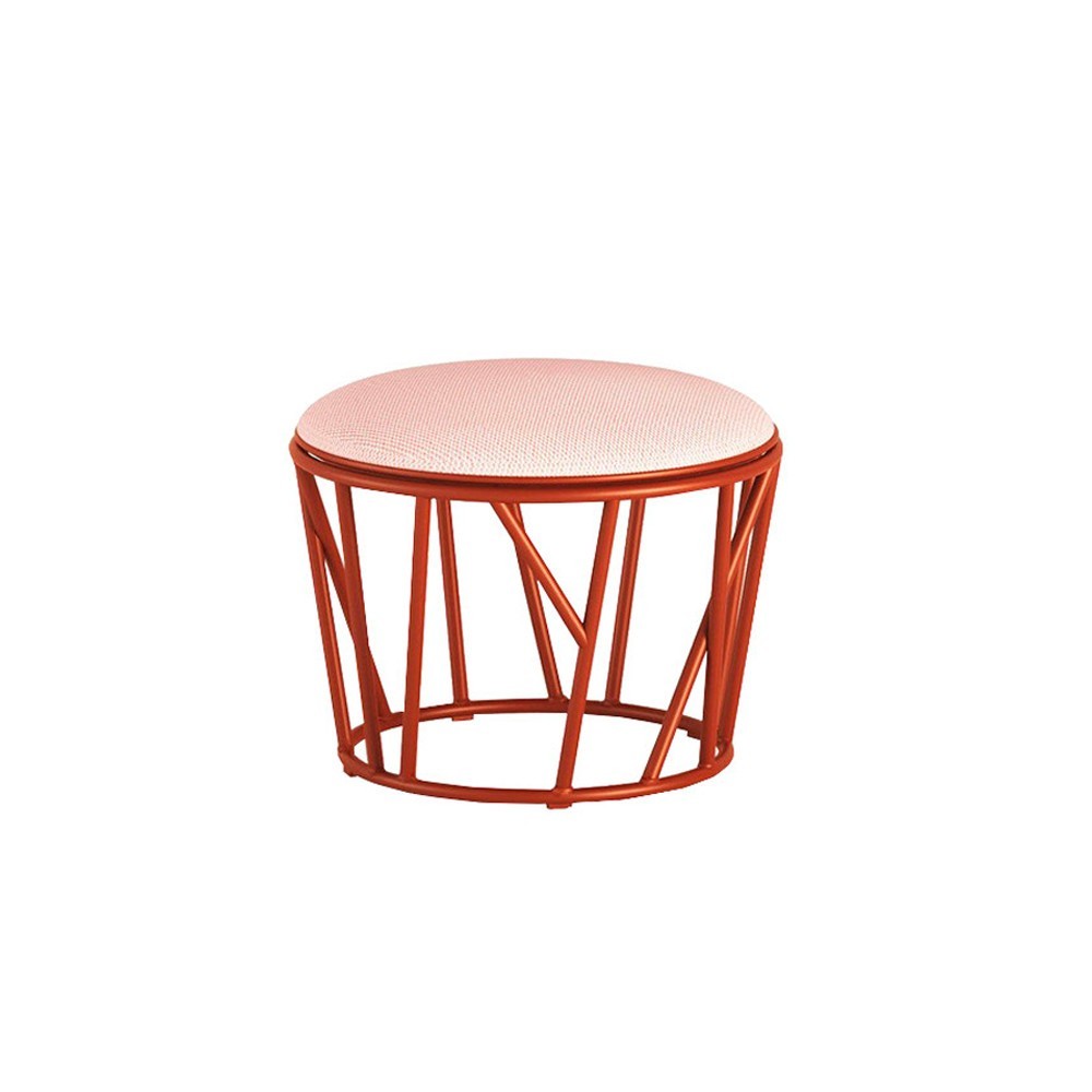 Puff Wild de Fast. Puff de exteriores moderno y elegante Wild catalogo de Fast.