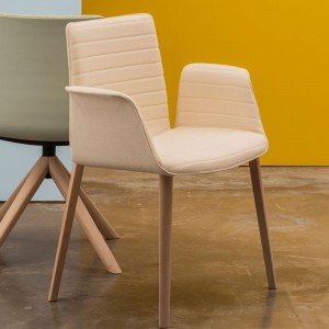 Sillón Flex SO-1613 Andreu World. Diseño práctico ideal para interior.