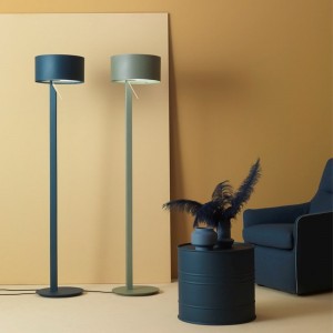 Lámpara de pie Wa de Zava.  Lámparas minimalistas de diseño italiano. 