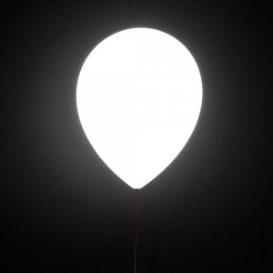 Aplique Balloon de Estiluz. Lámparas de pared modernas de diseño español.