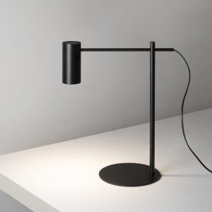 Lámpara sobremesa Cyls M-3907 de Estiluz. Lámparas de sobremesa de diseño.