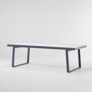 Mesa exterior comedor extensible, de la colección Bitta de Kettal.