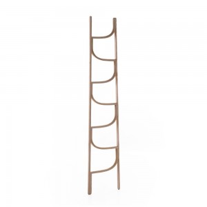 Escultura decorativa Ladder de GTV Thonet Vienna. Escalera perchero de diseño.