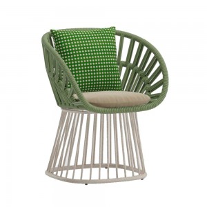 Sillón comedor exterior pies de aluminio cuerdas Bela Rope colección Cala de Kettal.