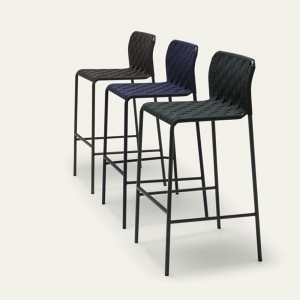 Taburete Costa Andreu World. Diseño de muebles ideales para exteriores.