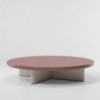 Mesa Centro Ø180 exterior con base en aluminio, colección Cala de Kettal.