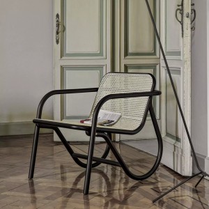 Butaca N. 200 de GTV Thonet Vienna. Butacas de salón de diseño minimalista.