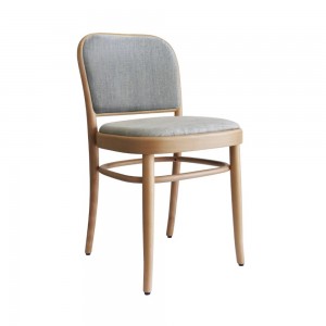 Silla N. 811 Tapizado de GTV Thonet Vienna. Clásica silla de diseño de salón.