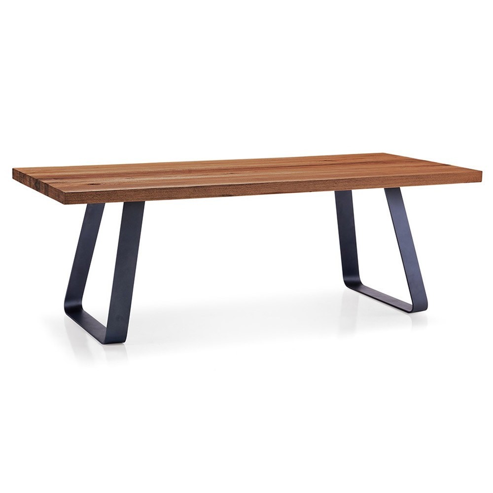 Mesa Runner de Oliver B. Muebles modernos macizos.