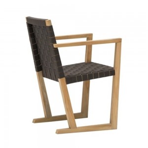 Silla Serena Teak Andreu World. Diseño de sillas modernas para exterior.