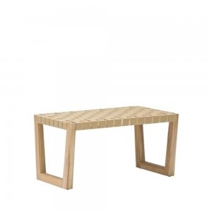 Reposapiés Serena Teak Andreu World. Diseño complementario para exterior.