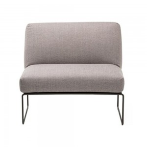 Sofá Siesta Andreu World. Mueble tapizado moderno ideal para exteriores.