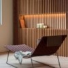 Tumbona Trenza Andreu World. Diseño de mueble elegante para piscina.