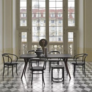Taburete Postsparkasse de GTV Thonet Vienna. Sillas y taburetes de diseño.