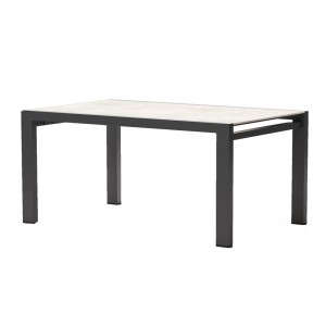 Mesa extensible 6 a 10 personas aluminio, colección Landscape de Kettal.