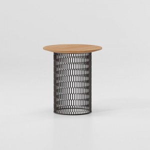 Mesa auxiliar Ø48 exteriores con base en aluminio de la colección Mesh de Kettal.