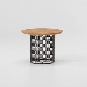 Mesa auxiliar Ø60 exterior con base en aluminio colección Mesh de Kettal.