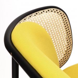 Sofá Suzenne de GTV Thonet Vienna. Sillas, butacas y sillones de diseño.
