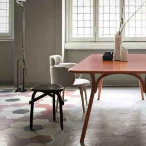 Taburete Trio de GTV Thonet Vienna. Taburetes de diseño moderno para cocina.