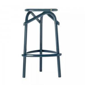 Taburete Trio de GTV Thonet Vienna. Taburetes de diseño moderno para cocina.