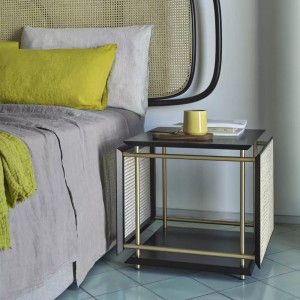 Mesa Auxiliar Wiener Box de GTV Thonet Vienna. Mesitas auxiliares para salón.
