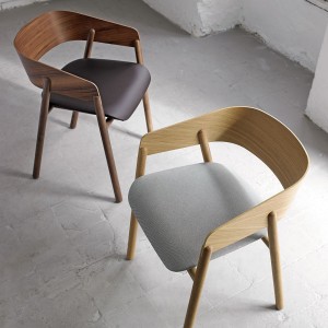 Sillón Mava MAV101/2 Punt. Silla con asiento tapizado. Sillas de diseño.