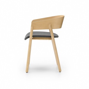 Sillón Mava MAV101/2 Punt. Silla con asiento tapizado. Sillas de diseño.