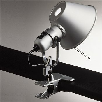 Tolomeo pinza de Artemide. Diseño de iluminación elegante de calidad.