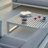 Mesa auxiliar Baja DNA para exterior de Gandia Blasco. Mesas de diseño.