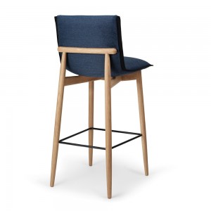 Taburete Embrace E006/E007 Carl Hansen and Son. Taburete de diseño moderno.