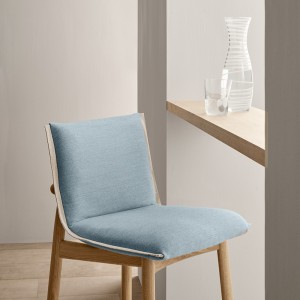 Taburete Embrace E006/E007 Carl Hansen and Son. Taburete de diseño moderno.