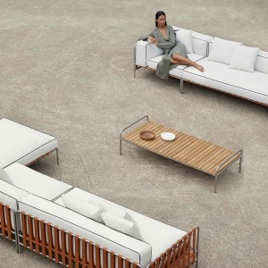 Mesa baja Onsen de Gandia Blasco. Mesa auxiliares para jardín o terraza.